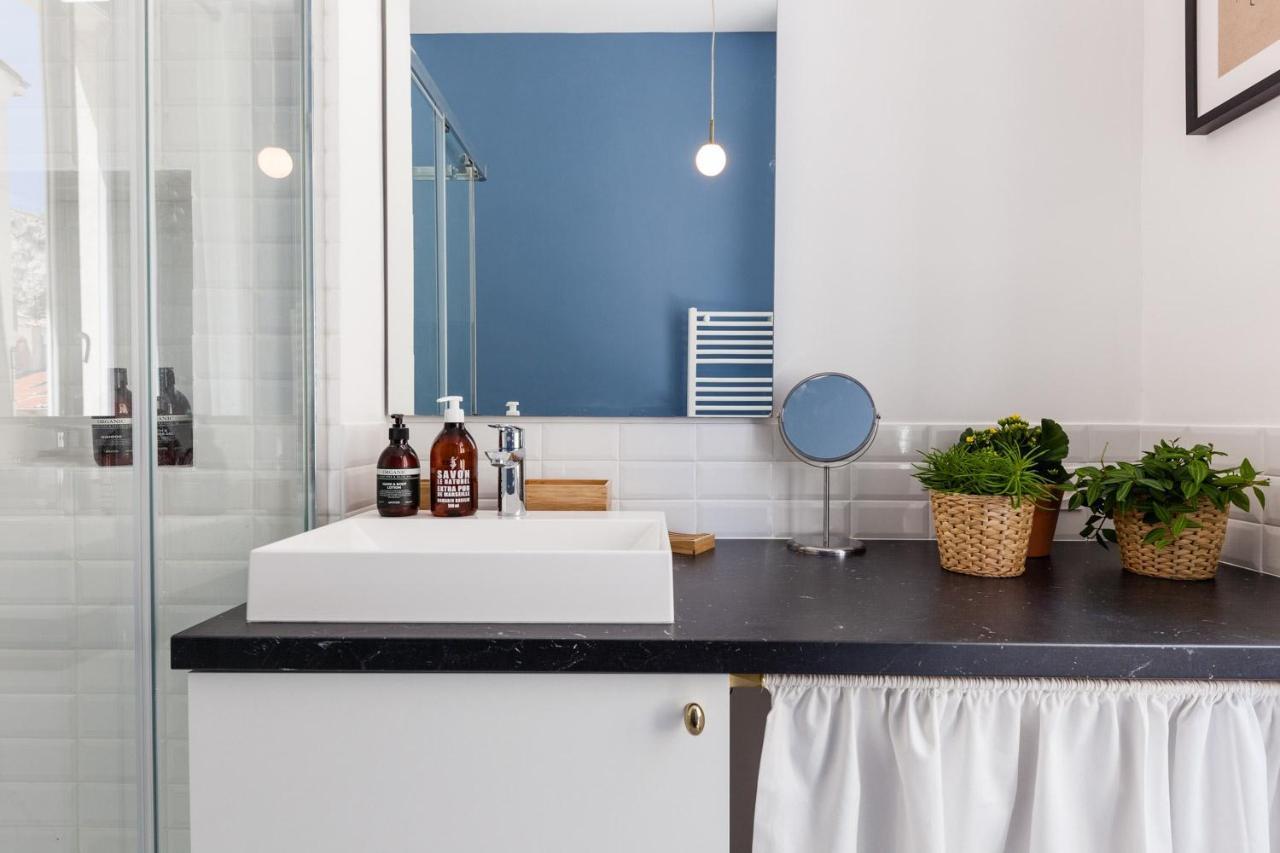 La Bonne Mere - Superbe Appartement Vue Notre Dame Marseille Luaran gambar
